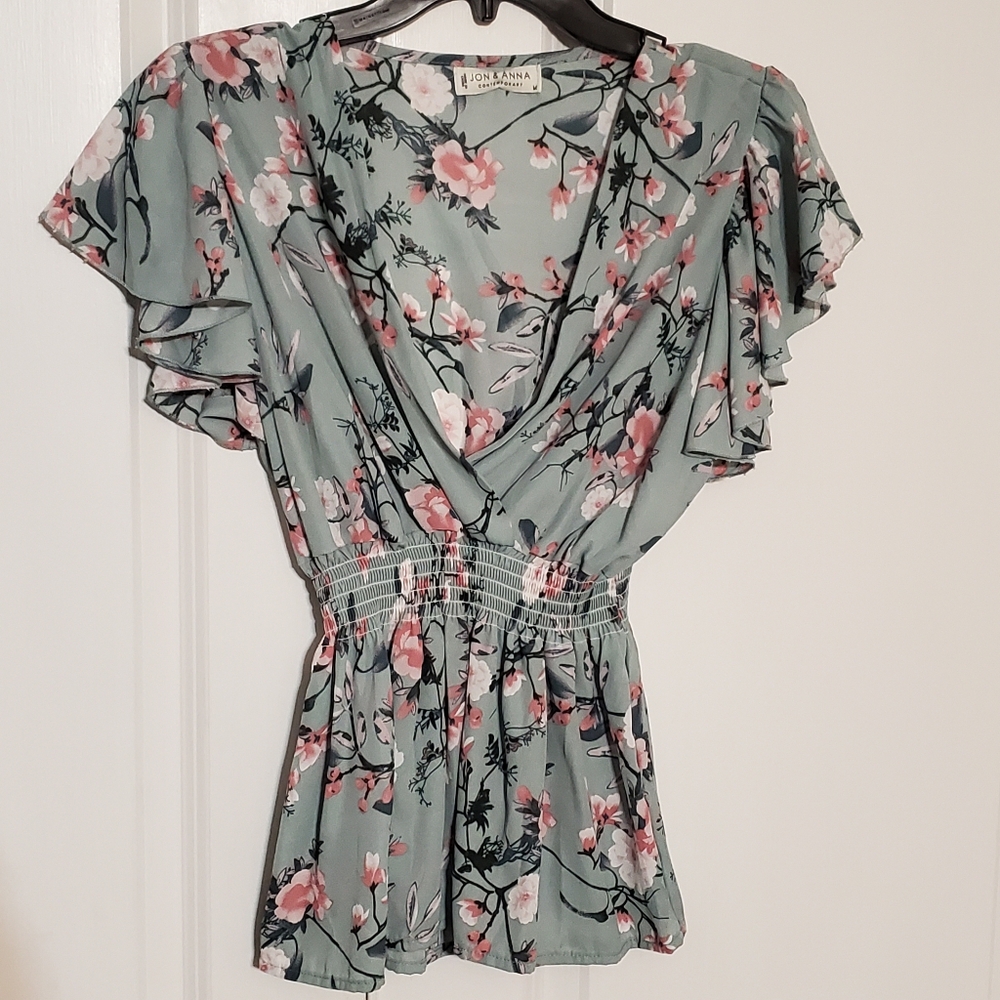 Jon & Anna Sage Green Floral Peplum Blouse Flutter Sleeve,Smocked Waist Sz M